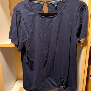 Navy blue standard tee.